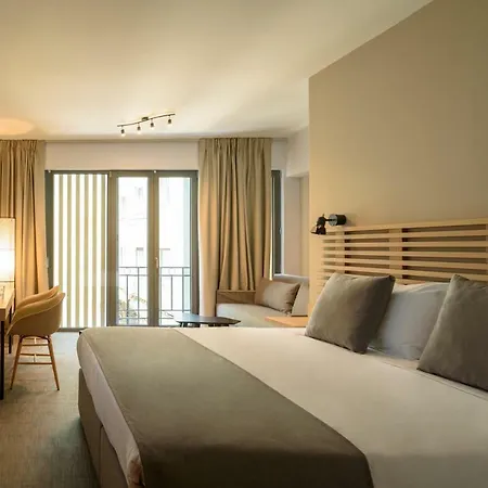 Fos Downtown Hotell 3*