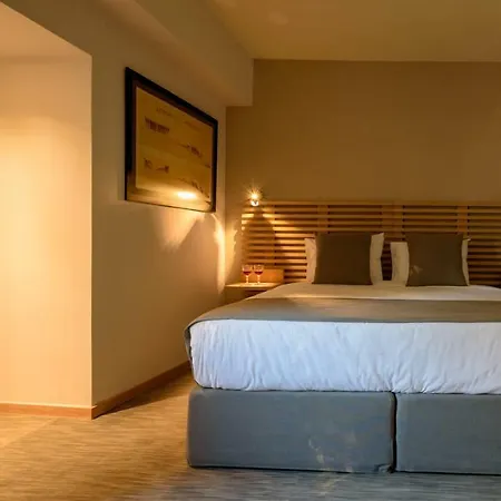 Fos Downtown Hotell